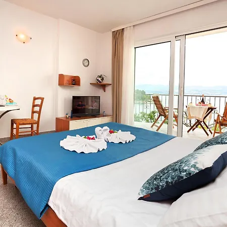 Splendid Beachfront Appartement *