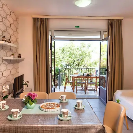Splendid Beachfront 公寓 密德维亚